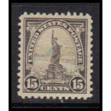 566 15c Statue of Liberty Almost Very Fine MMH K1552