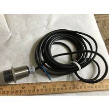 NEW cutler-hammer E57FAL30T111 eaton E57FAL30T111 PROXIMITY SENSOR,EO