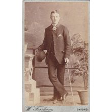 VICT. CDV PHOTO - SMART YOUNG MAN, HAT/CANE. POT PLANT BY W, FORSHAW, OXFORD