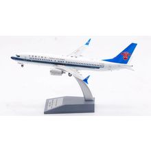 B737-8 MAX CHINA SOUTHERN AIRLINES REG: W/S- AVIATION 200 AV2104 1/200-PRE ORDER