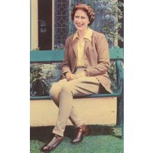 Queen Elizabeth II At Windsor in 1954 Royal Photo Postcard