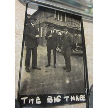 3 x MEN THE BLACK SWAN, PEASE POTTAGE, SUSSEX King & Barnes Ale old photograph =