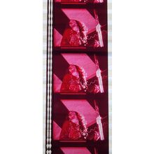 ALICE COOPER. Pk MTP - c070R . 1 STRIP OF 5 - 35MM FILM CELLS.