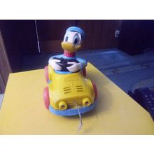 Old Vintage Kohner Walt Disney Donald Duck Pull Car Working Condition 1973