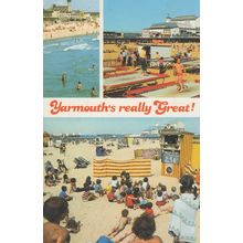 1970s Punch & Judy Puppet Show at Great Yarmouth Postcard