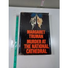 murder at the national cathedral by margaret truman 1990 large print HB/DJ