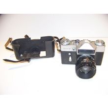 ZENIT-E MADE IN USSR CAMERA w/ HELIOS-44-2 2/58 LENS