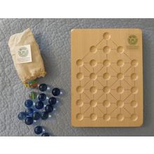 VERY RARE HOUSE OF MARBLES CATCH A THIEF GAME WOODEN BOARD & GLASS MARBLES