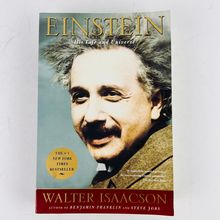 Walter Isaacson - Einstein: His Life and Universe Paperback Book