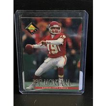 Joe Montana #61 | 1994 Pro Line Live Football Trading Card