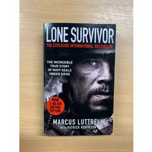 2014 MARCUS LUTTRELL "LONE SURVIVOR" NAVY SEALS TRUE STORY PAPERBACK BOOK (P3)