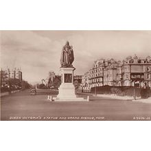 Hove Grand Avenue Queen Victoria Statue Royal Monument Sussex RPC Photo Postcard