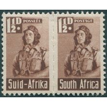 South Africa 1942 1½d red-brown SG99 unused pair