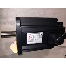 NEW YASKAWA USAMED-12-TXA2 AC SERVO MOTOR,1.2 kW,35mm SHAFT DIA, UTOPH-500WB,FG