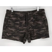 Athleta green camo farallon short pockets, drawstring, elastic waistband sz. 16T