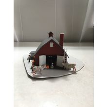 HO Scale Model Power Horse Stable (built) 4385