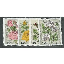 BERLIN -1982 SET 'HUMANITARIAN - ROSES' (4v) FINE USED (EBID44-869)