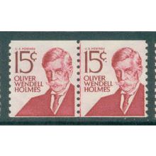 1305E 15c Oliver Holmes Just Clears MNH CLP R0025