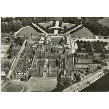 Middlesex HAMPTON COURT PALACE Aerial Postcard (Ministry of Works 24)