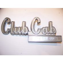 1972 1973 1974 1975 1976 1977 DODGE CLUB CAB 200 EMBLEM OEM #3731048