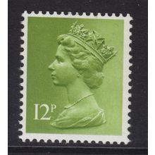 X895 U206d 12p Yellowish-green TWO SHORT BANDS Unmounted Mint GB Machin.
