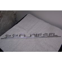1970 MERCEDES 220 DIESEL EMBLEM VERY NICE
