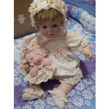vintage 1991 Danbury mint porcelain doll Jennifer only ever been in box
