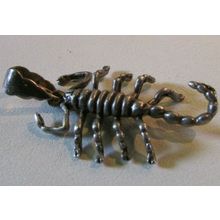 VINTAGE LARGE STERLING SILVER SCORPION Astrological Scorpio Pendant 925