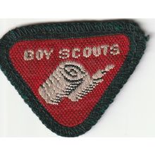 Scout Badges UK Pre 67 - Wolf Cub Proficiency First Aider Black Back Used (PF70)