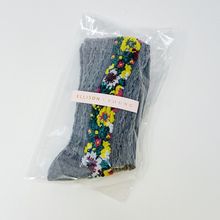 Noble Floral Beauty Socks[ Noble Gray ]