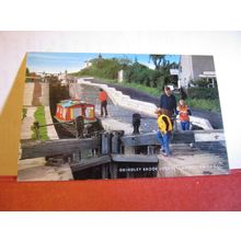 GRINDLEY BROOK LOCKS, LLANGOLLEN CANAL, WALES unused postcard (a) =