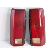 1985 - 2005 GMC Safari Tail Lights Pair OEM 95 96 97 98 99 2000 01 02 03 04 05