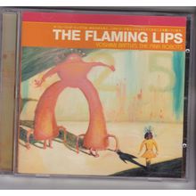 The Flaming Lips : Yoshimi Battles The Pink Robots. (2002) CD Album