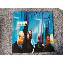 Coco And The Bean – Versus The 90's (MNT25T) 1997 (12" Single)