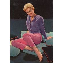 Kim Novak Film Actress On Cushions Sexy Rare Photo Postcard
