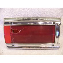 1971 PLYMOUTH CUSTOM SUBURBAN PS INNER TAILLIGHT LENS & HOUSING STATION WAGON