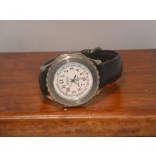 Pre-Owned Women’s Vintage Guess Big Face Analog Fashion Watch