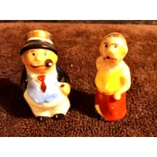 Old Vintage Jiggs & Magie Salt & Pepper Shakers 2 1/2" Tall 1930/40s