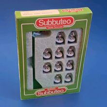 Subbuteo lw team NO 626 QUEENS PARK RANGERS COMPLETE SET IN CORRECT LABEL BOX