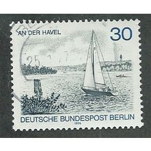 BERLIN - 1976 30pf 'BERLIN VIEWS -AN DER HAVEL ' FINE USED (EBID42-353)