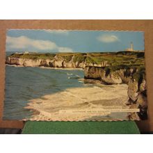 LIGHTHOUSE & FOG SIGNALLING STATION, FLAMBOROUGH, YORKSHIRE unused postcard (a =