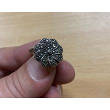 UK SIZE Q VINTAGE SILVER TONE CLUSTER CLEAR STONES 5.6 GRAMS RING (P3)