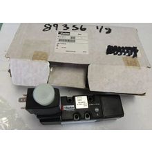 new PARKER 19114MTA PNEUMATIC VALVE DIRECTIONAL CONTROL W/ B-12 COIL,BK