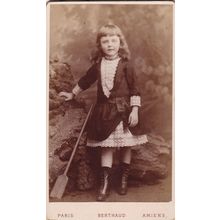 VICTORIAN CDV PHOTO-SMALL GIRL, LONG HAIR. WELL DRESSED, SPADE BY BERTHAUD,PARIS