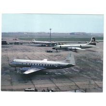 VISCOUNT AIRCRAFT B.E.A AT HEATHROW AIRPORT CARD NO W 85