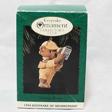 Hallmark Holiday Pursuit Ornament - 1994 Keepsake of Membership