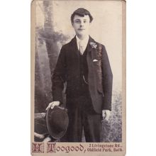 VICT. CDV PHOTO -SMART YOUNG MAN, HAT BY H. TOOGOOD, BATH