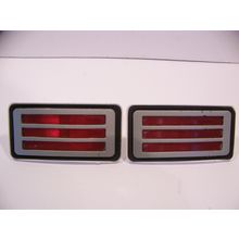1973 OLDSMOBILE 98 REGENCY RED SIDE MARKER CORNERING LIGHTS ASSY OEM