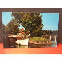 CAVERSHAM LOCK, River Thames, READING, Berkshire used postcard 1972 pm? =