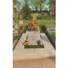 Winston Churchills Grave 1970s Postcard